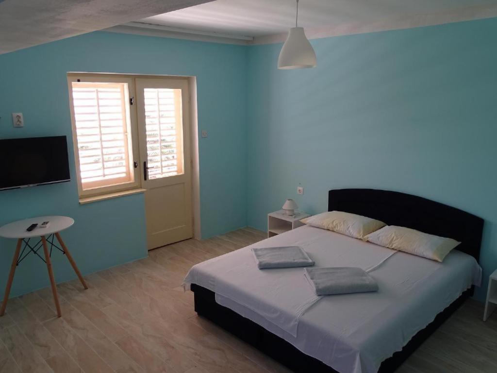 Apartments Losinj マリ・ロシニュ エクステリア 写真