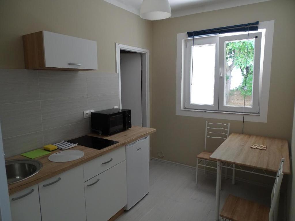 Apartments Losinj マリ・ロシニュ エクステリア 写真