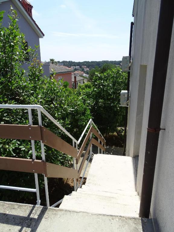 Apartments Losinj マリ・ロシニュ エクステリア 写真