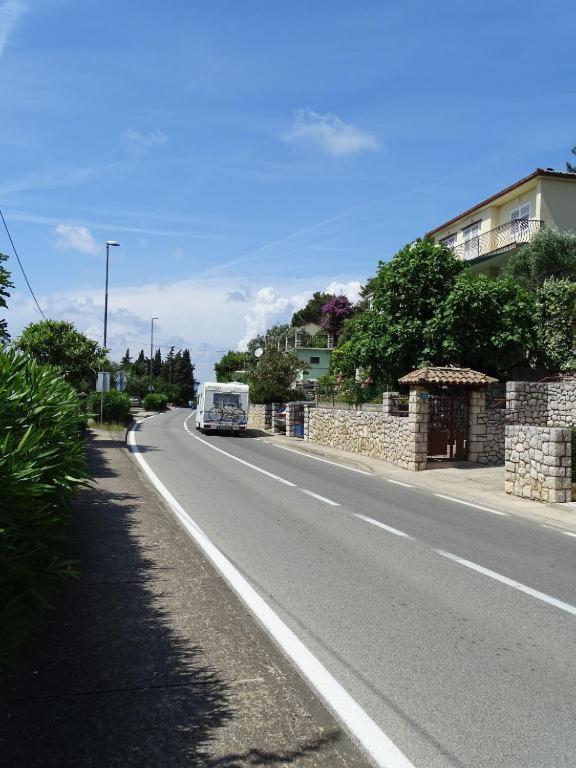 Apartments Losinj マリ・ロシニュ エクステリア 写真