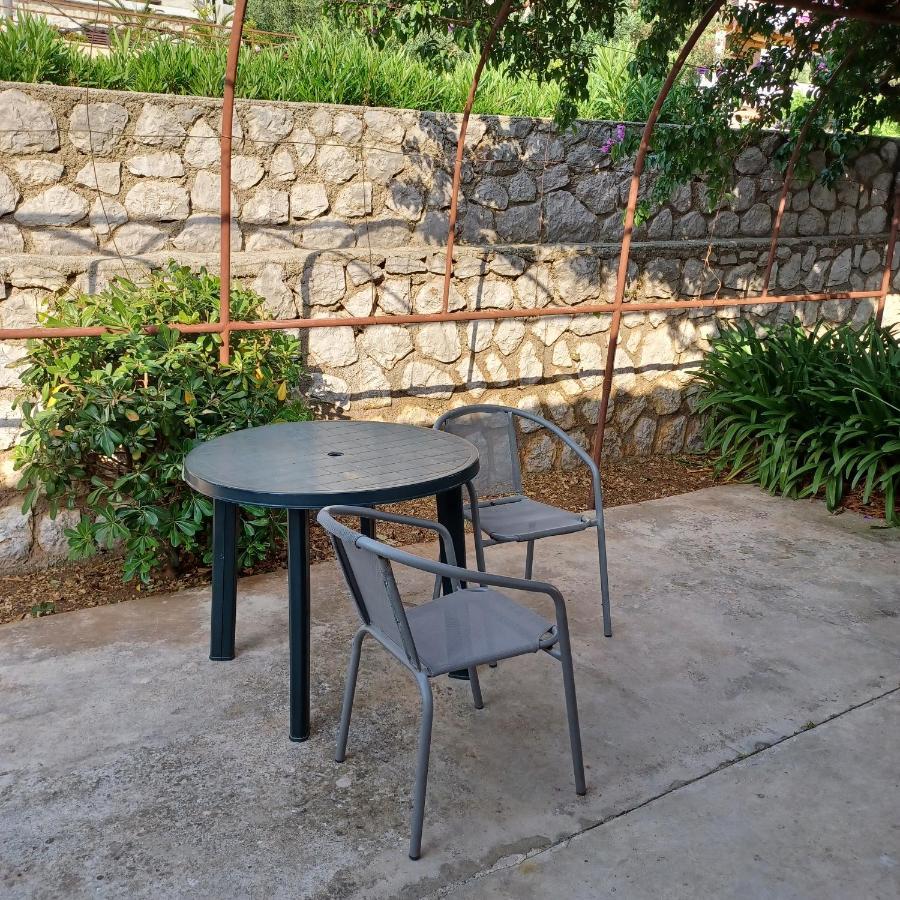 Apartments Losinj マリ・ロシニュ エクステリア 写真