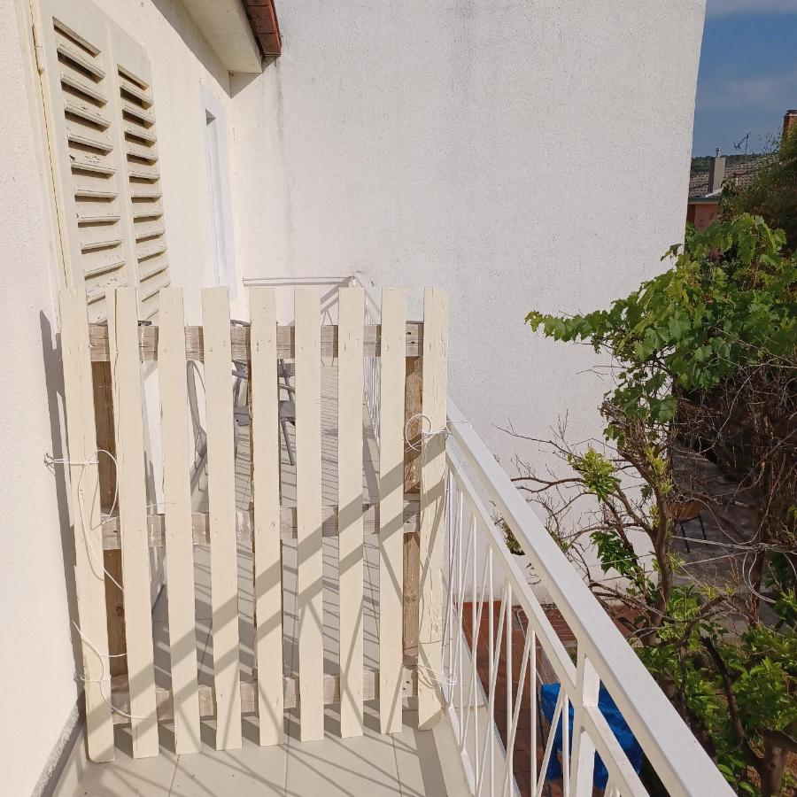 Apartments Losinj マリ・ロシニュ エクステリア 写真