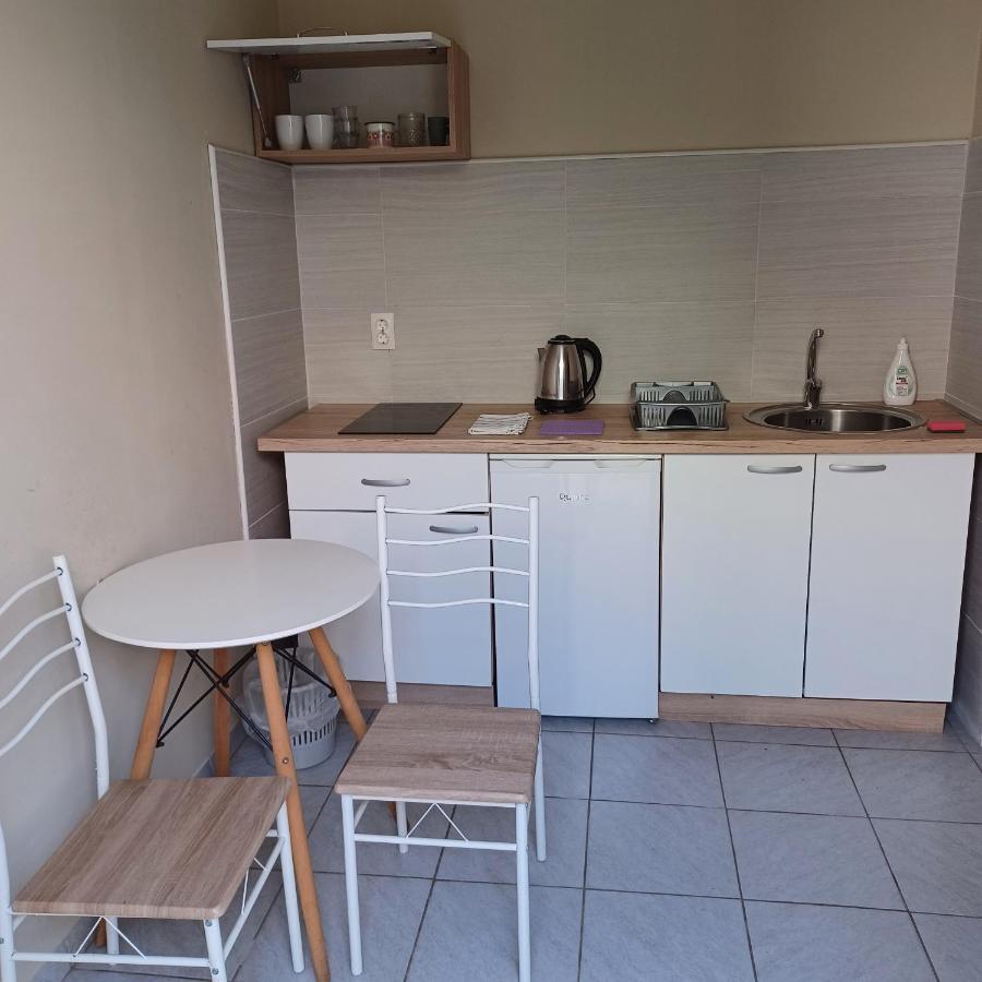 Apartments Losinj マリ・ロシニュ エクステリア 写真
