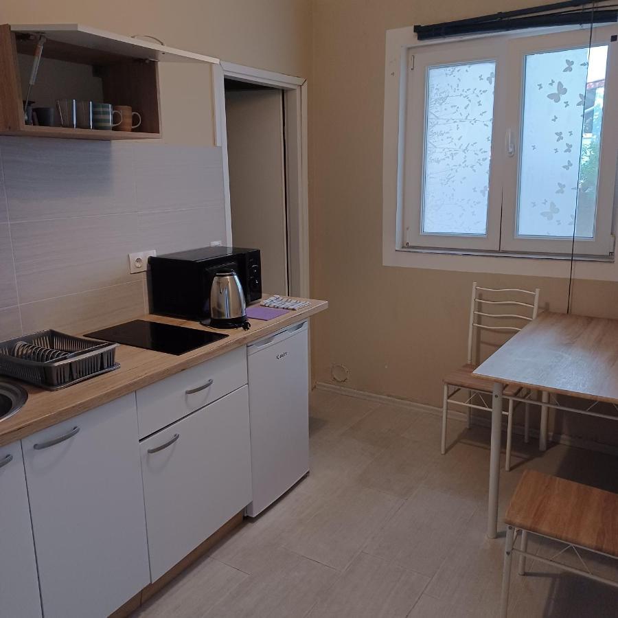 Apartments Losinj マリ・ロシニュ エクステリア 写真