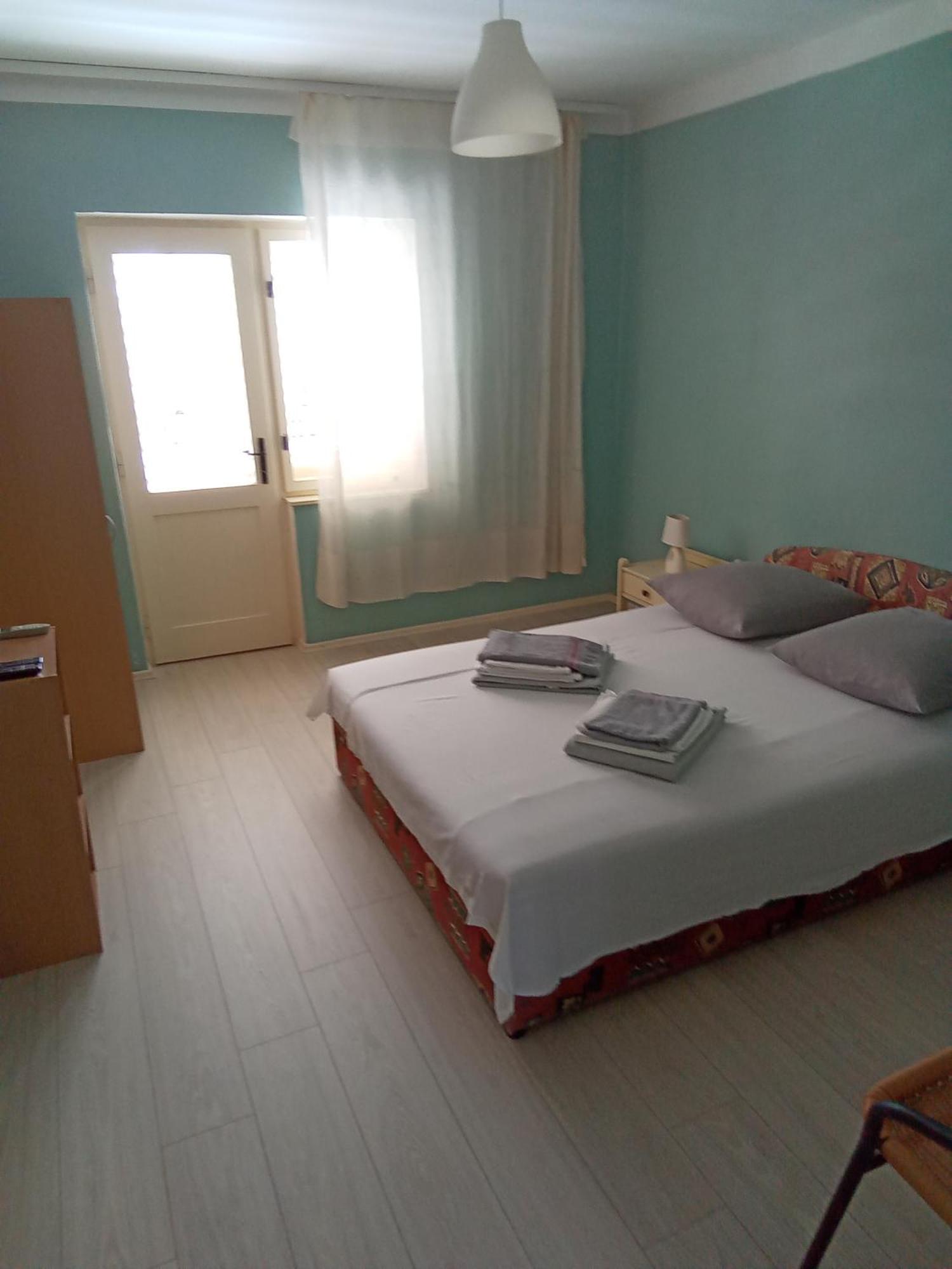 Apartments Losinj マリ・ロシニュ エクステリア 写真