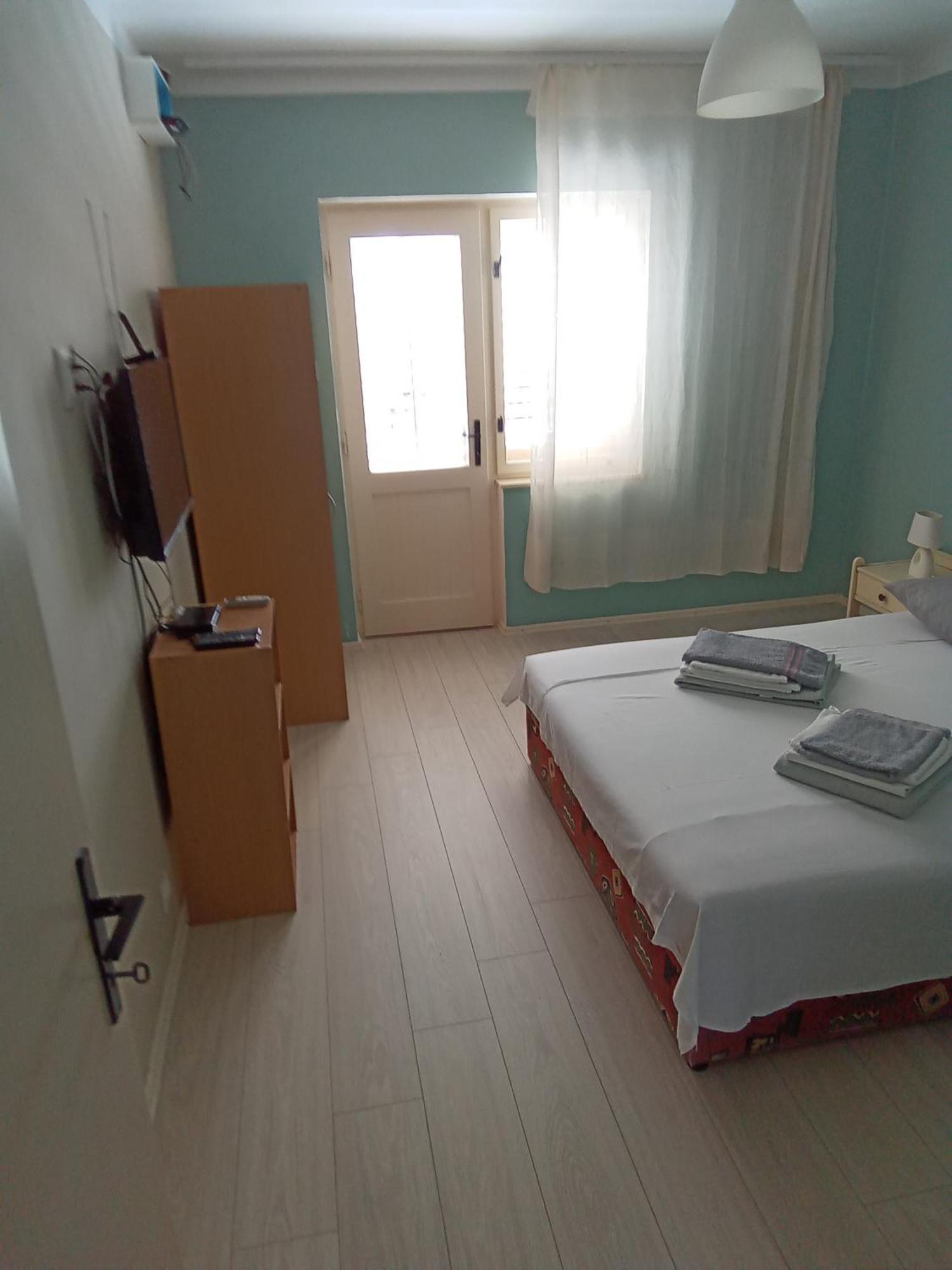 Apartments Losinj マリ・ロシニュ エクステリア 写真